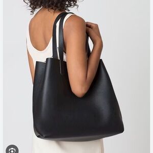 Cuyana Classic Structured Leather Tote in Black/Tan